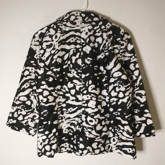 Notations black and white jacket size medium - Picture 7 of 10